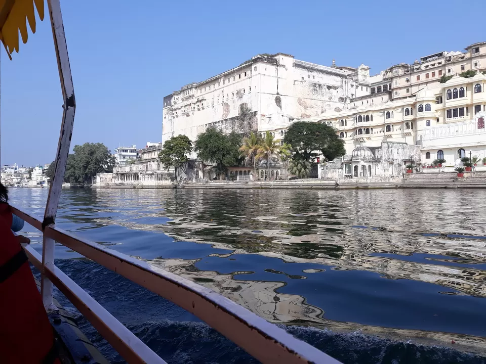 Photo of Lake Pichola Boating Point, Pichola, Udaipur, Rajasthan, India by roottraveller