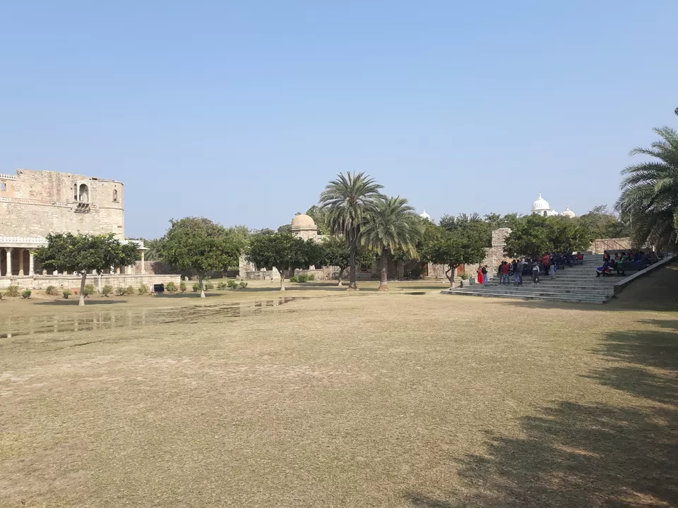 Photo of Kumbha Palace, Chittorgarh Fort Village, Chittorgarh, Rajasthan, India by roottraveller