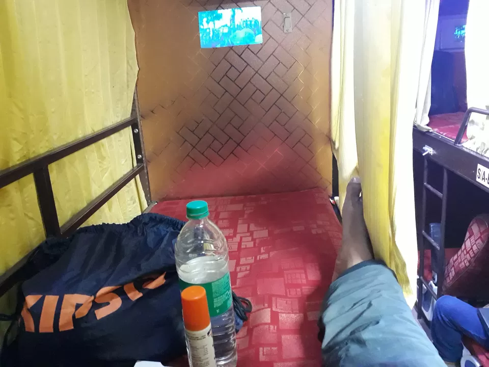 Photo of Nagar Nigam City Bus, Central Area, Udaipur, Rajasthan, India by roottraveller