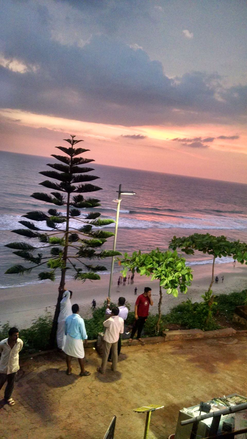 Photo of Finding solace in Varkala 4/13 by Bhavya Murthy
