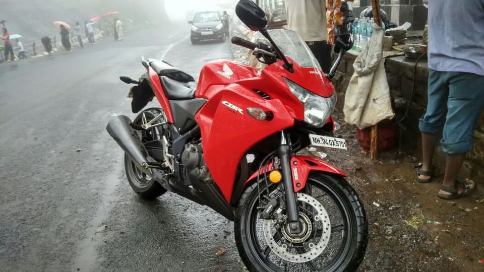 Photo of Throttling in the rains - Malsej Ghat. 10/30 by Omkar Joshi