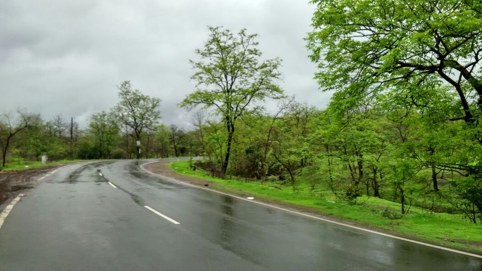 Photo of Throttling in the rains - Malsej Ghat. 16/30 by Omkar Joshi