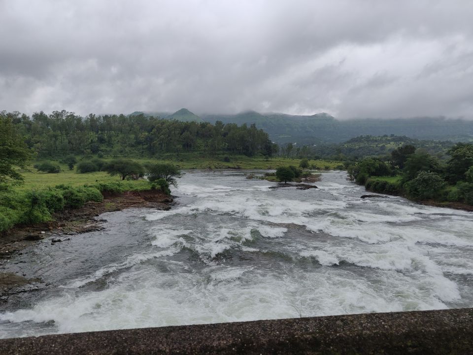 Photo of Your budget trip to Panshet! Lake views guaranteed! 5/9 by Sridevi M