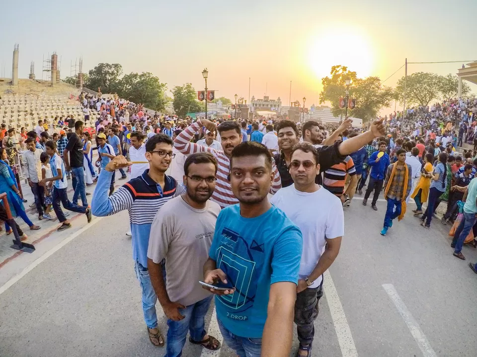 Photo of Wagah, Wahga, Hardo Rattan, Punjab, India by lightstalker