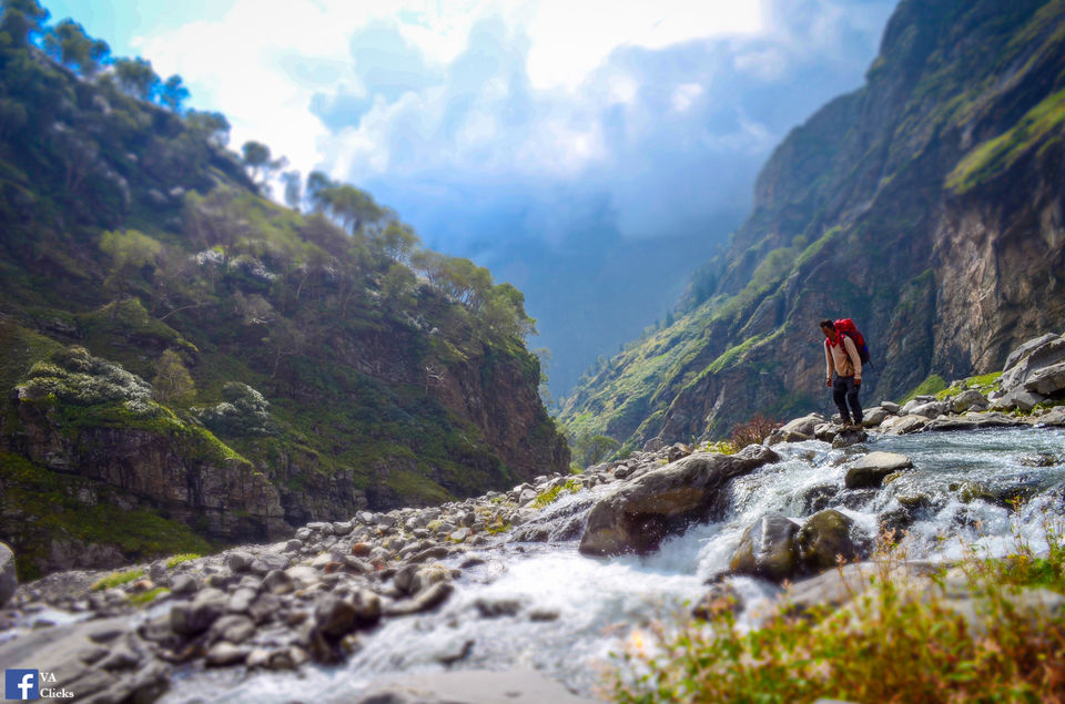 Photo of Hampta Pass: Hike Mountains, Run Through Meadows, Cross Rivers and Breathe the Wild Air 16/26 by Venki