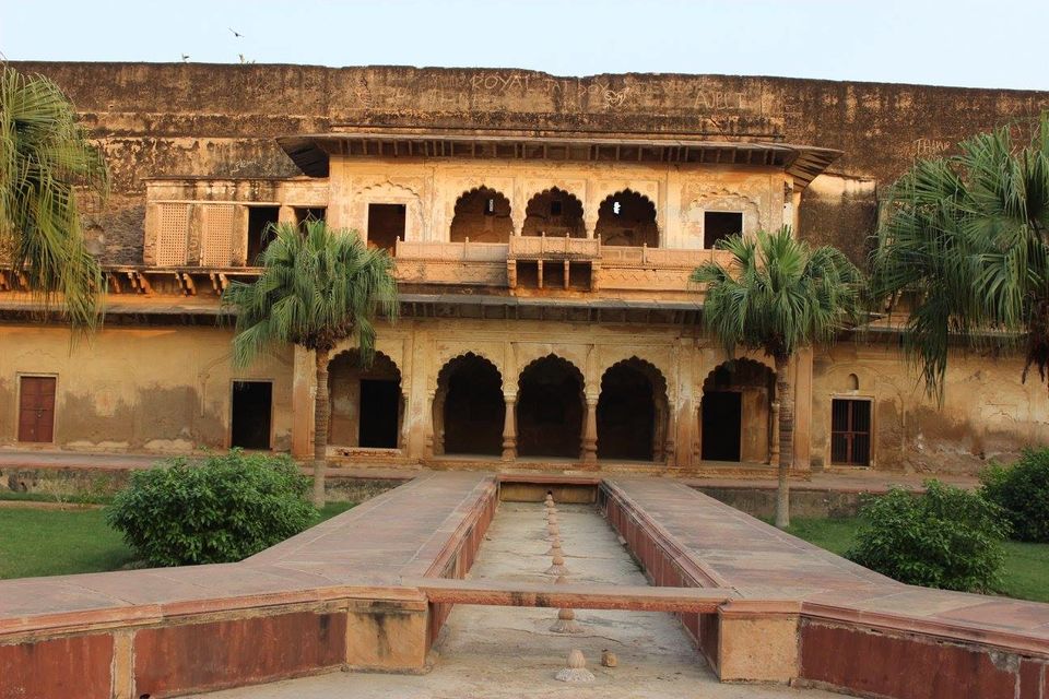 Photo of Getaway To Deeg Palace 2/5 by Debashree Ghosh