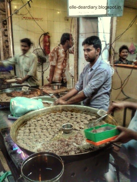Photo of Dastarkhwan - e - Lucknow - Feasting in the land of Nawabs 10/14 by Mayuri R
