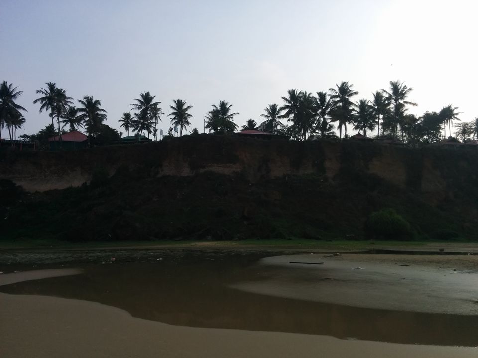 Photo of Varkala- Beach with a cliff 1/7 by isha