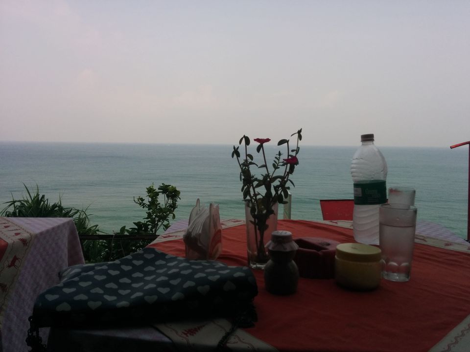 Photo of Varkala- Beach with a cliff 2/7 by isha