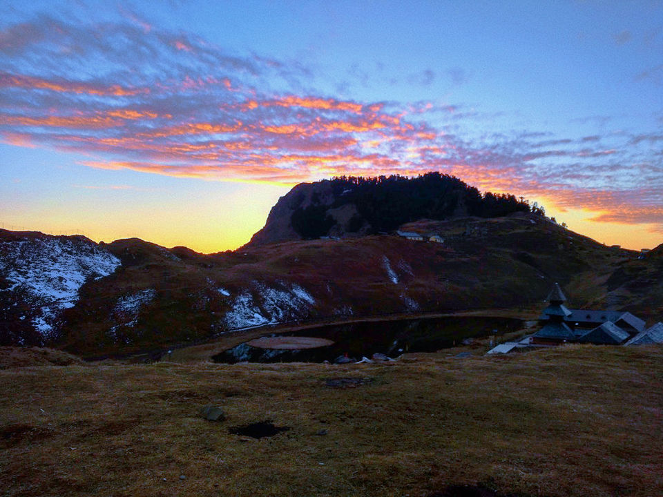 Photo of A TREK to 180 degree VIEW of greater HIMALAYAS! 12/17 by Tusharika Kumar