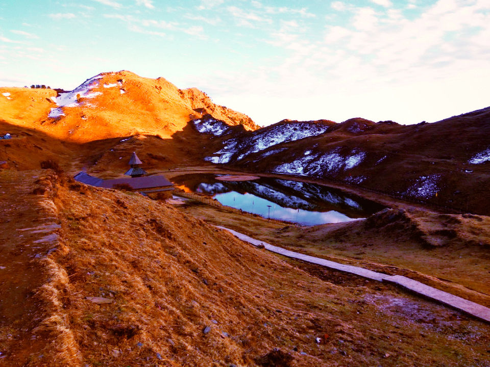 Photo of A TREK to 180 degree VIEW of greater HIMALAYAS! 10/17 by Tusharika Kumar