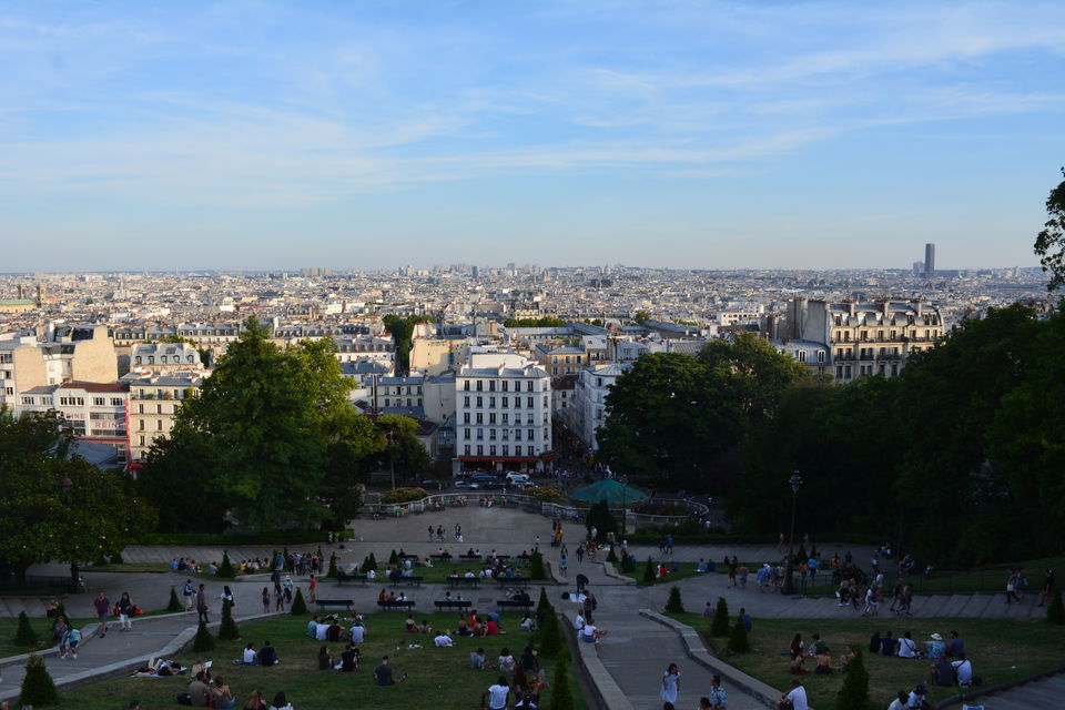 Photo of Sacré-Cœur, rue du Chevalier-de-La-Barre, Paris, France by Biswanath banerjee