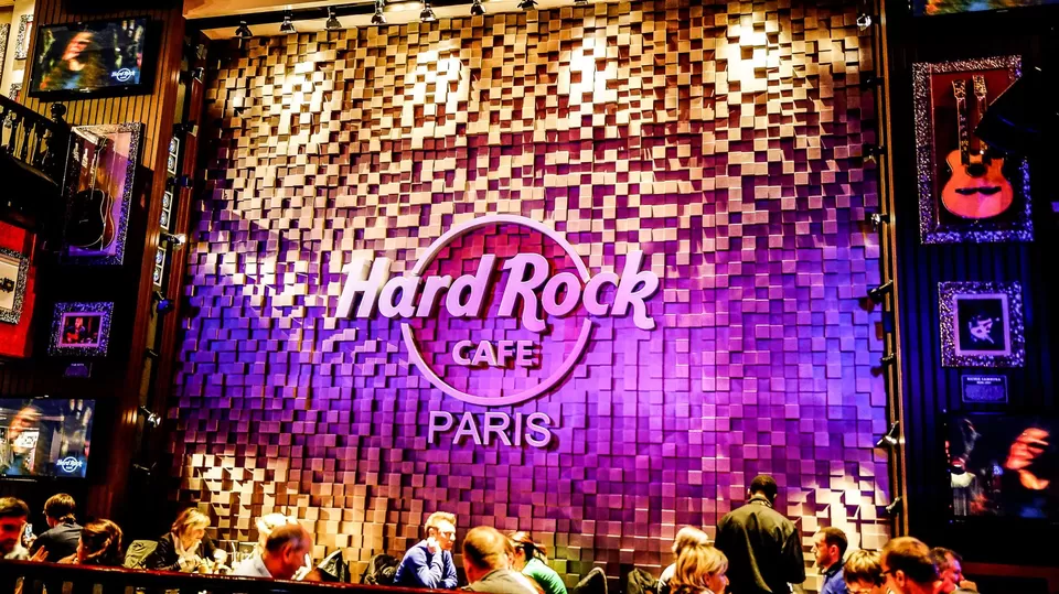Photo of Hard Rock Cafe Paris, Boulevard Montmartre, Paris, France by Agnirudra Sikdar