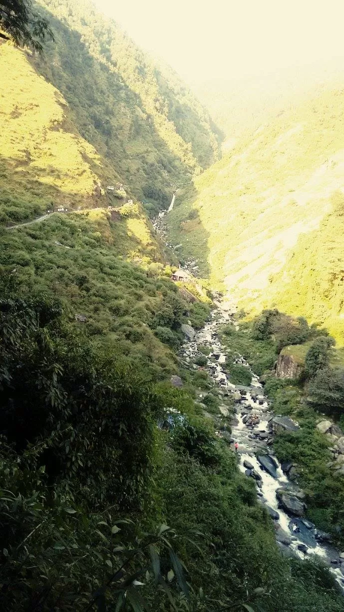 Photo of Bhagsunag Waterfall, Dharamshala, Himachal Pradesh, India by Prashant Singh