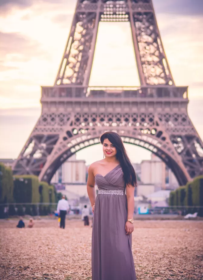 Photo of Eiffel Tower, Avenue Anatole France, Paris, France by Priyanka Banerjee