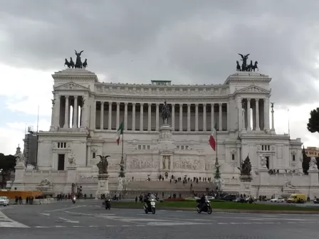 Photo of Piazza Venezia, Roma, RM, Italia by Tiziana Gargaro