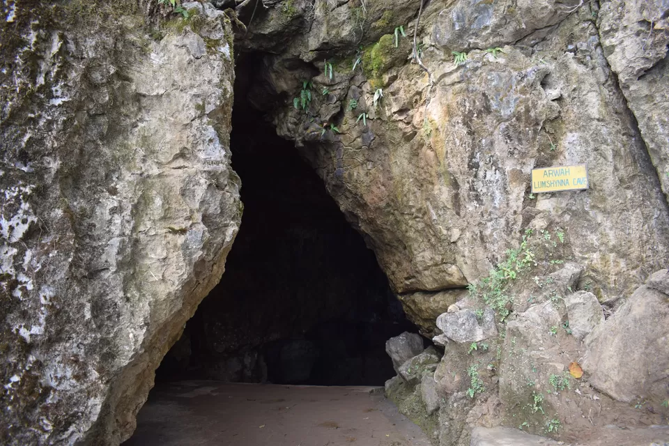 Photo of Arwah Cave, Cherrapunjee, Meghalaya, India by Praneet Kumar