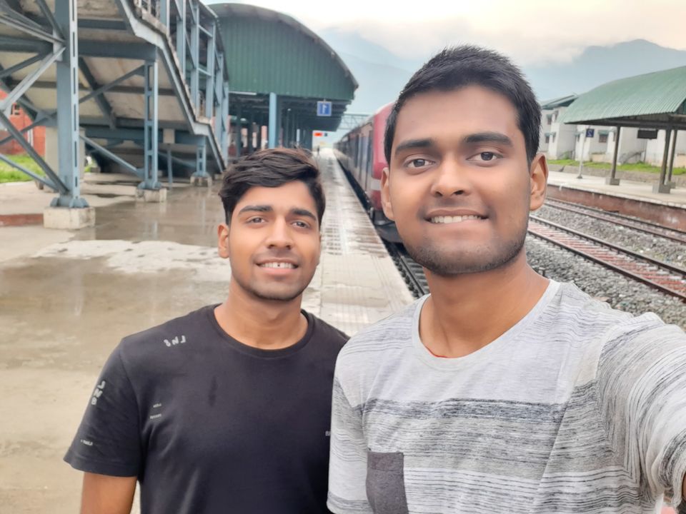 Photo of 12 days - ₹14k, How I 'almost' completed the Ladakh circuit on a budget using public transport by Praneet Kumar