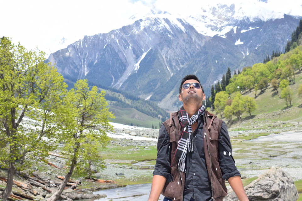 Photo of 12 days - ₹14k, How I 'almost' completed the Ladakh circuit on a budget using public transport by Praneet Kumar