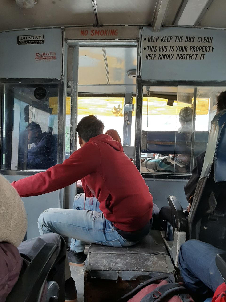 Photo of 12 days - ₹14k, How I 'almost' completed the Ladakh circuit on a budget using public transport by Praneet Kumar