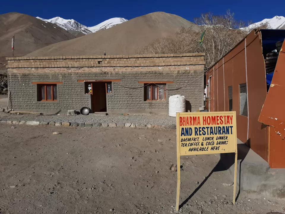 Photo of Pangong Lake by Praneet Kumar