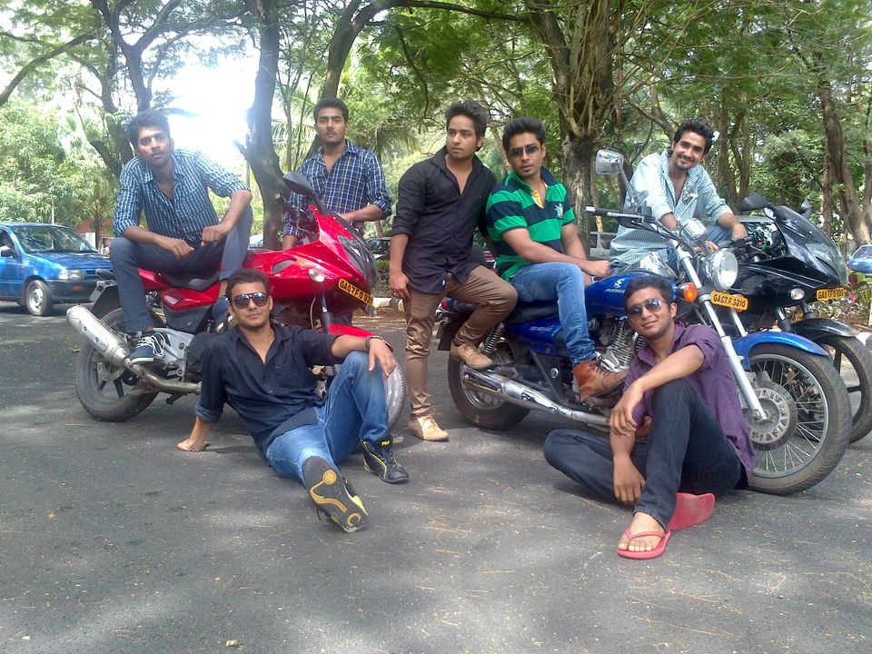 Photo of Young! Wild! & Free! : Goa 4/18 by Vivek Gupta