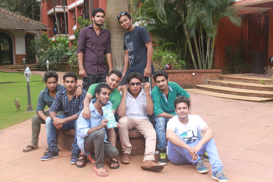 Photo of Young! Wild! & Free! : Goa 9/18 by Vivek Gupta