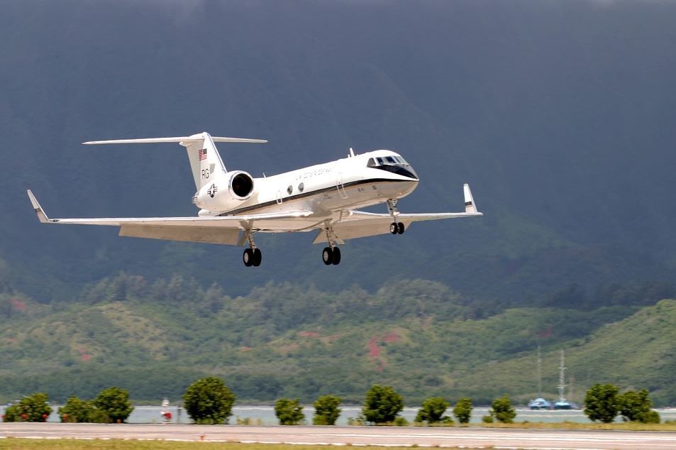 Photo of 5 Things to Know before Taking a Charter Plane 1/1 by Dixie Somers