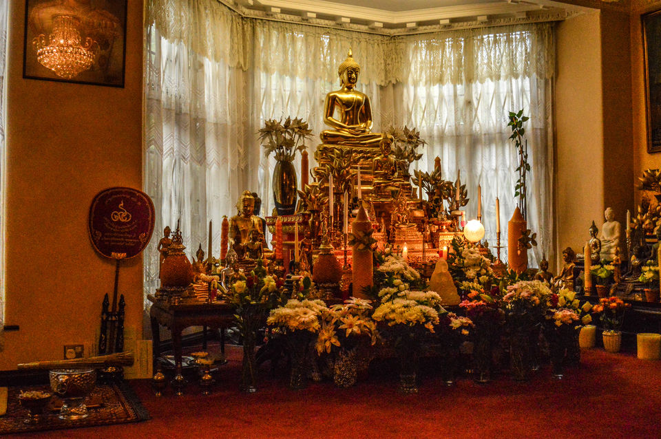 Photo of The Wat Buddhapadipa Monastery of the Thai origin. by Mahalakshmi Venkatesh