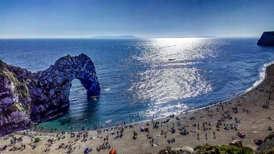 Photo of Durdle Door, West Lulworth, Purbeck District, United Kingdom by Mahalakshmi Venkatesh