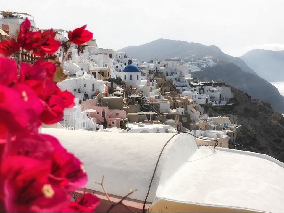 Photo of A SOLO TRAVELLER'S TAKE ON A HONEYMOON DESTINATION-SANTORINI! 1/2 by Mahalakshmi Venkatesh