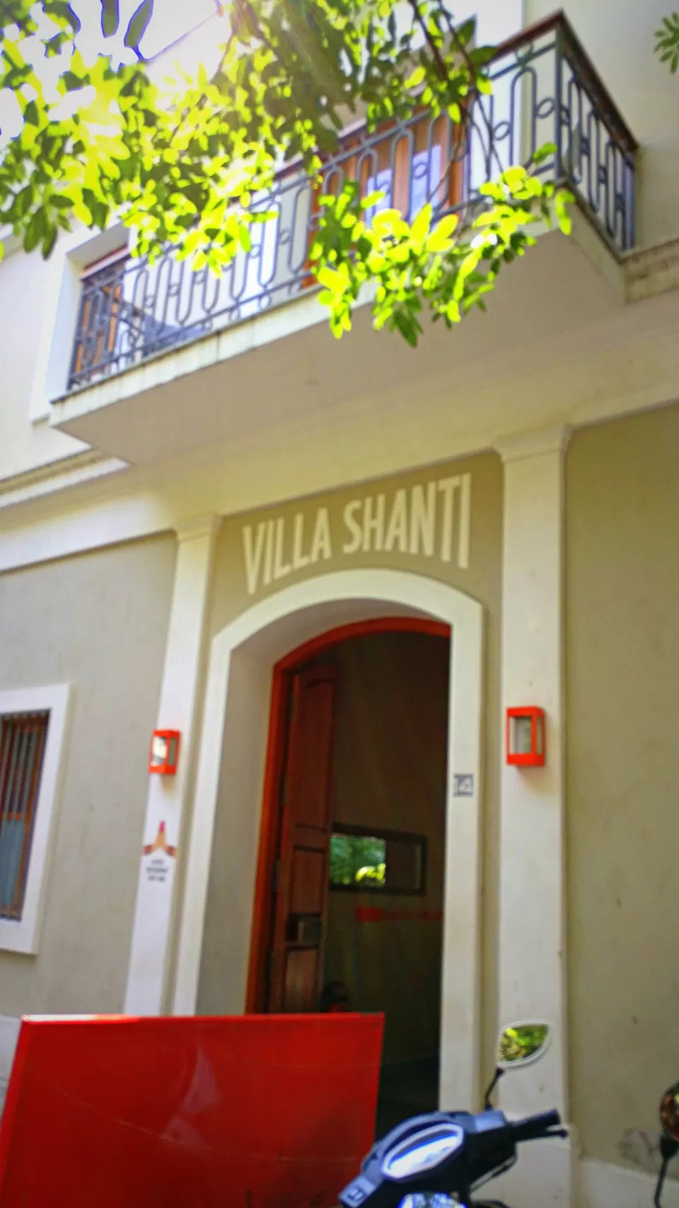 Photo of White Town, Puducherry, India by Neha Kadam