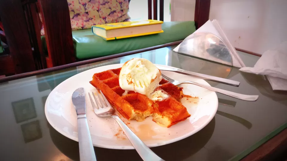 Photo of Cafe des Arts, White Town, Puducherry, India by Neha Kadam