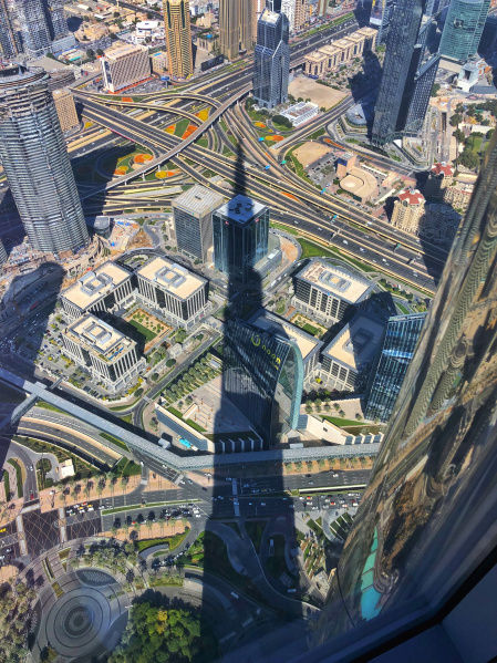 Photo of Burj Khalifa - Sheikh Mohammed bin Rashid Boulevard - Dubai - United Arab Emirates by Neha Kadam