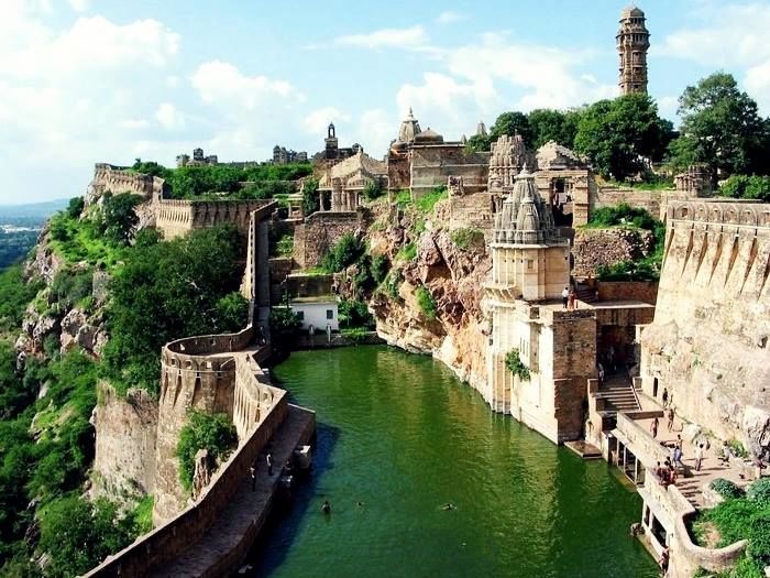 Photo of Symbol of Power and Royalty- Chittor Fort- Chittorgarh!! 2/2 by Priyanka (Seeker)