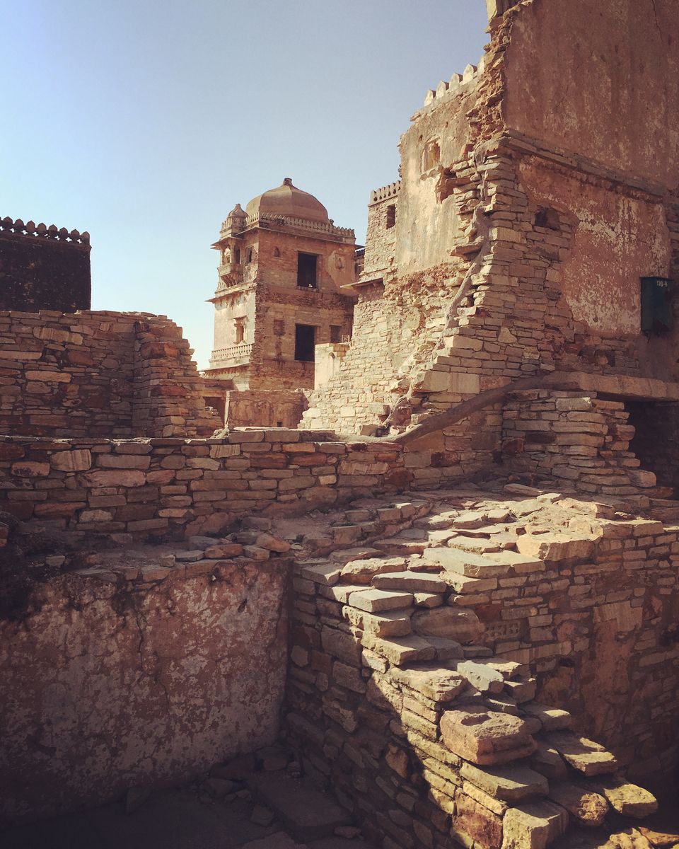 Photo of Symbol of Power and Royalty- Chittor Fort- Chittorgarh!! by Priyanka (Seeker)