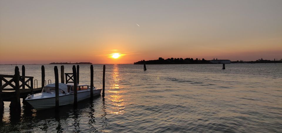 Photo of Impromptu travel to Lido, Venice!! 20/23 by Priyanka (Seeker)