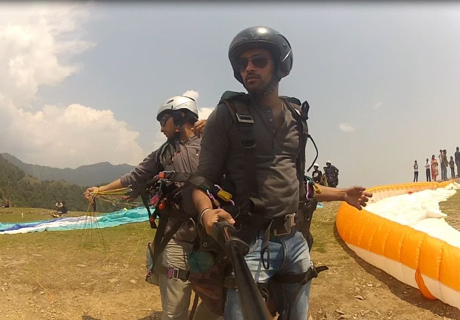 Photo of Bir-Billing: Ultimate Destination for Paragliding in India by Yattin Rana