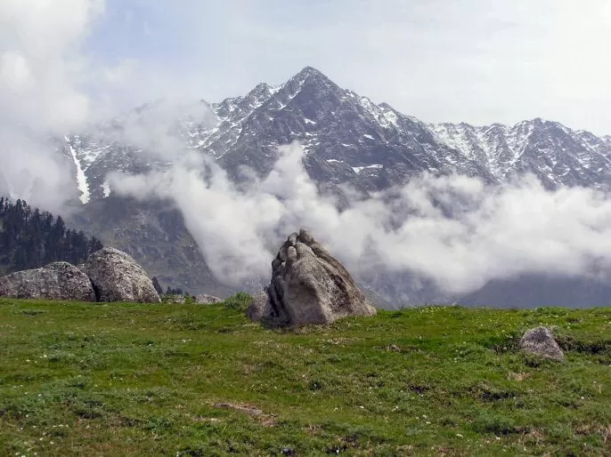 Photo of Triund: Amazing Trek, Hypnotic Panorama & A Pleasant Surprise by Yattin Rana