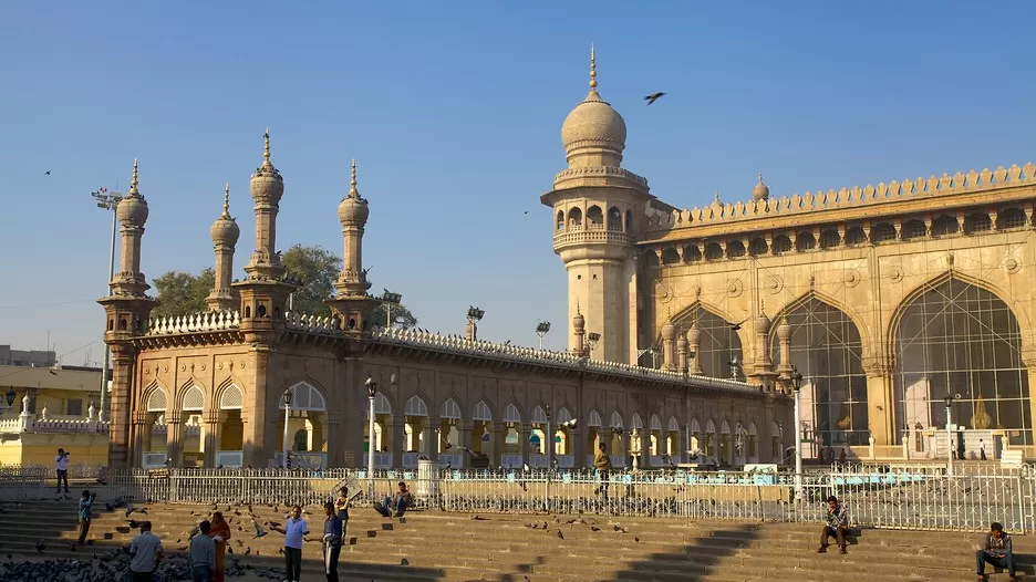 Photo of Mecca Masjid, Hyderabad, Telangana, India by Tarana Chauhan