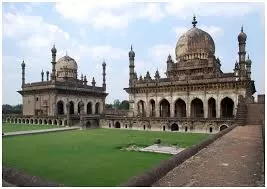Photo of Qutub Shahi Tombs, Hyderabad, Telangana, India by Tarana Chauhan