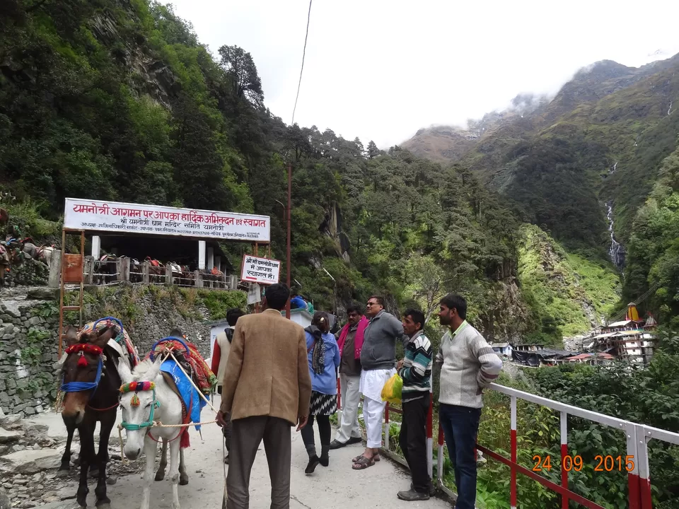 Photo of Yamunotri, Uttarakhand, India by Vaswati