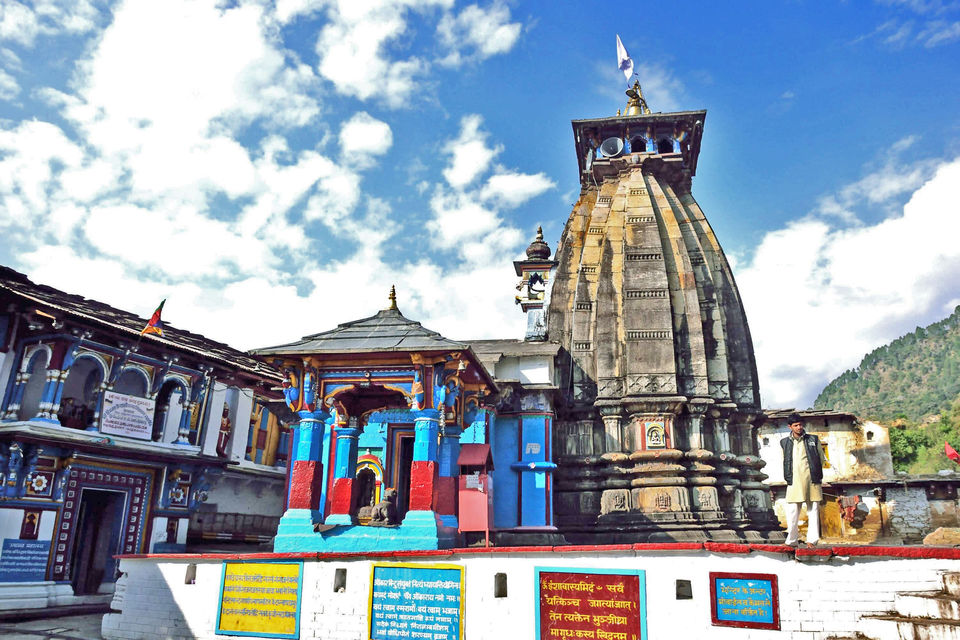 Photo of Journey To The Highest Shiv Temple in The World by Vaswati
