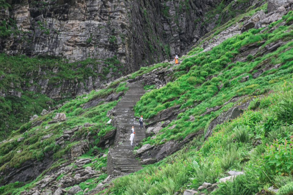 Photo of Valley of Flowers and Hemkund Saheb Trek With INDIAHIKES 64/78 by Vaswati