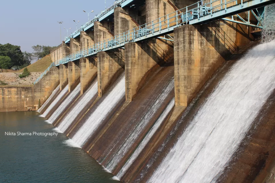 Photo of Ghunghutta Dam, Libra, Chhattisgarh, India by Nikki Sharma