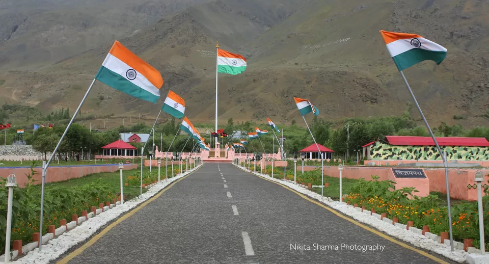 Photo of Srinagar by Nikki Sharma