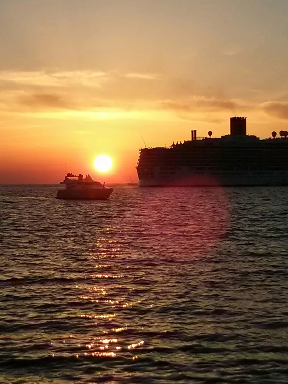Photo of Little Venice, Mikonos, Greece by Leaving Harbour