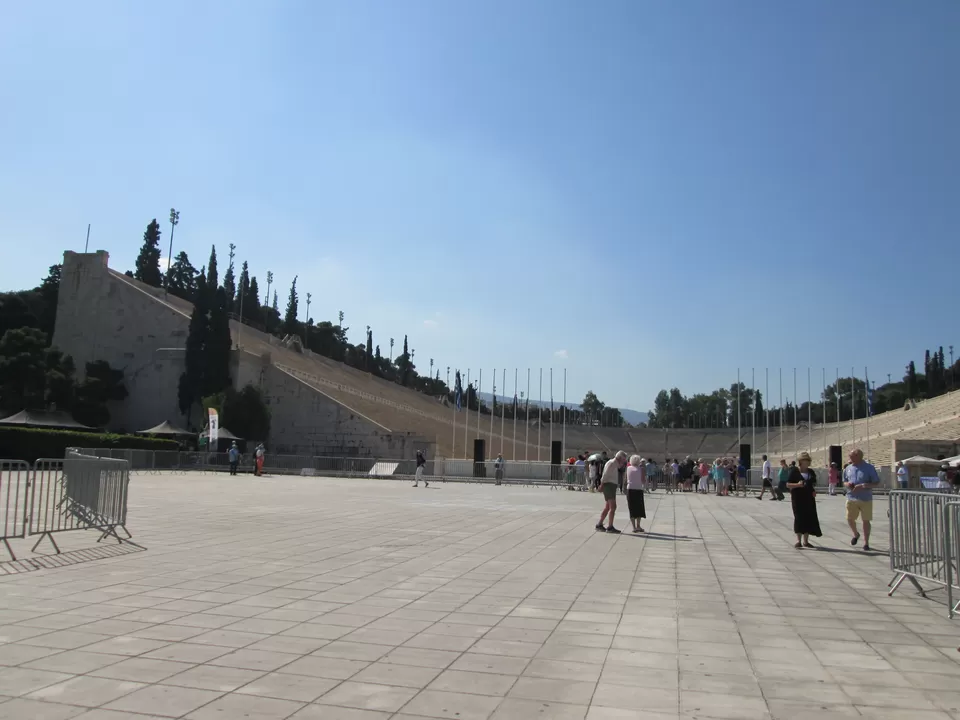Photo of Temple of the Olympian Zeus, Athens, Kentrikos Tomeas Athinon, Greece by Leaving Harbour