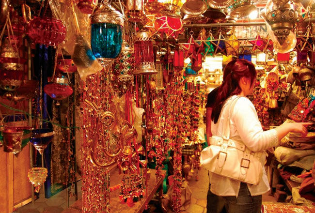 Photo of Photos of top 10 window shopping places in Delhi by Nivedita