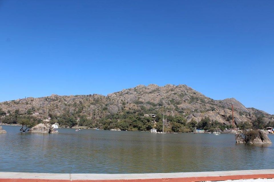 Photo of Toad Rock, Mount Abu, Rajasthan, India by Sanjna Vishwanath